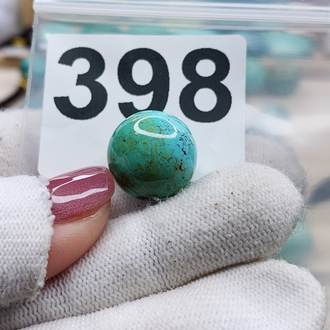 绿松石颈饰未镶嵌