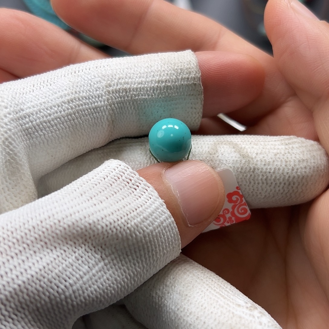 ﹏***伴绿松石未镶嵌珠宝奇石