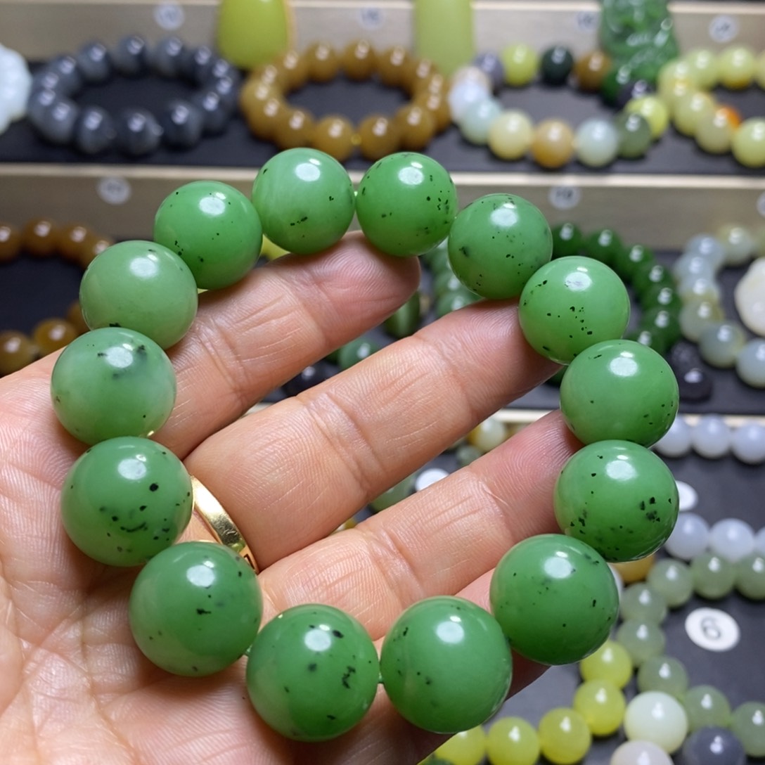 和田玉手串未镶嵌