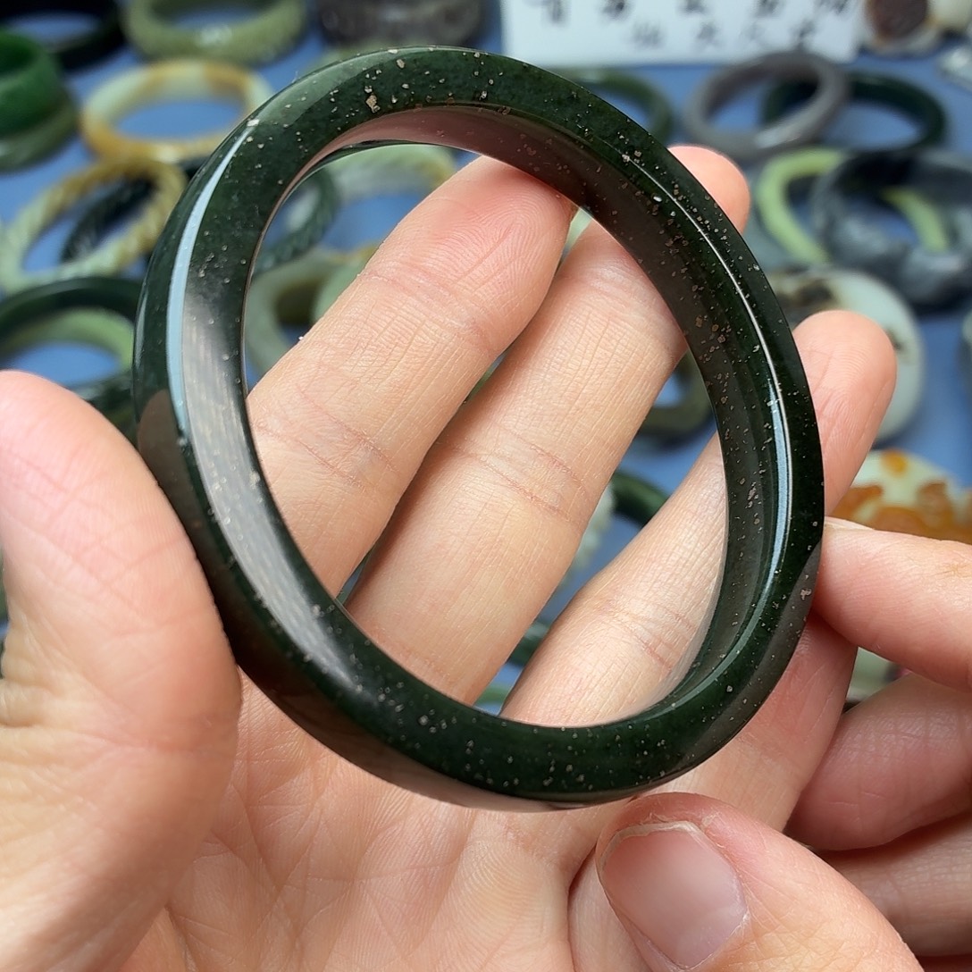 风***楼和田玉未镶嵌手镯满天星手镯，62mm