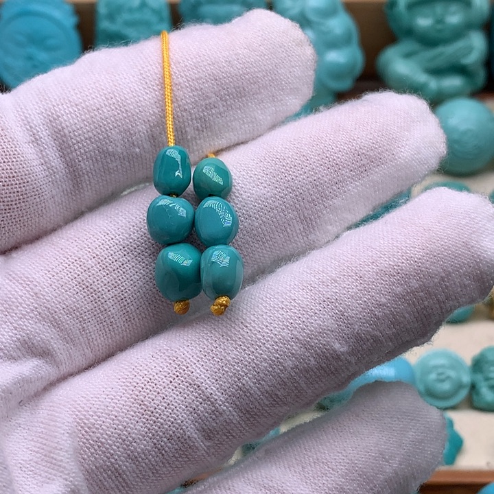 绿松石未镶嵌珠宝奇石