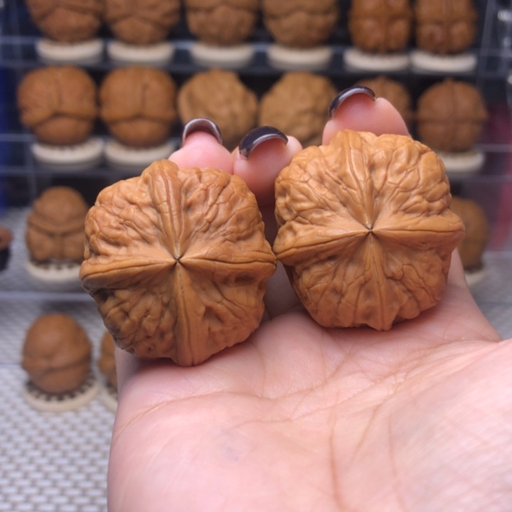 文玩核桃把件13号聚宝四楞36