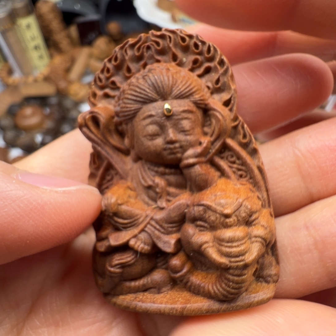 檀香木普贤老山檀