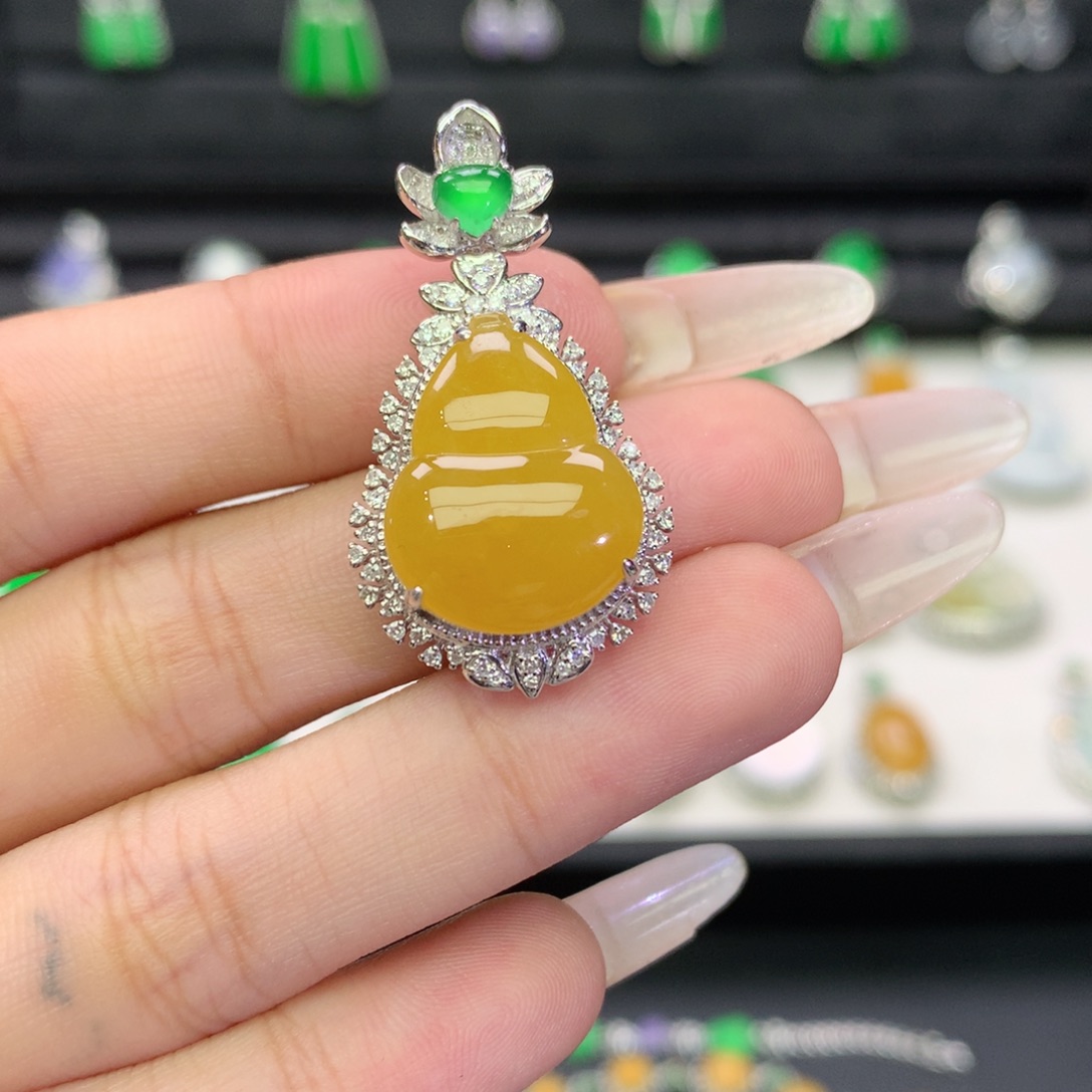 翡翠18K金镶嵌吊坠(不含链)