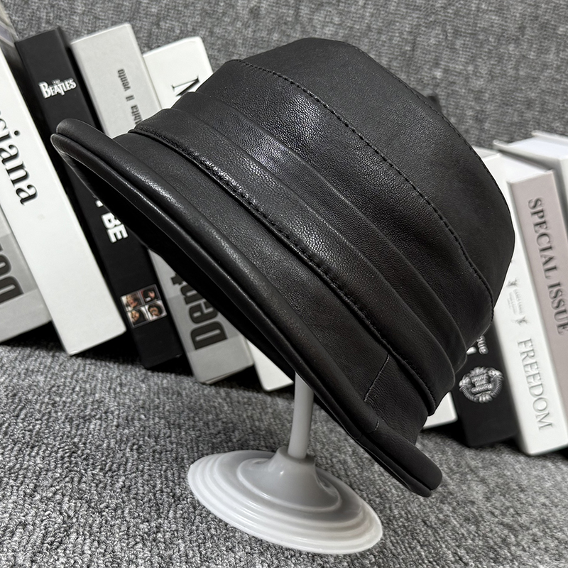高档真皮帽子时尚男女款平顶渔夫帽春秋冬季流行网红帽羊皮太阳帽