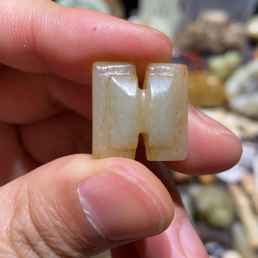 和田玉（糖玉）未镶嵌颈饰