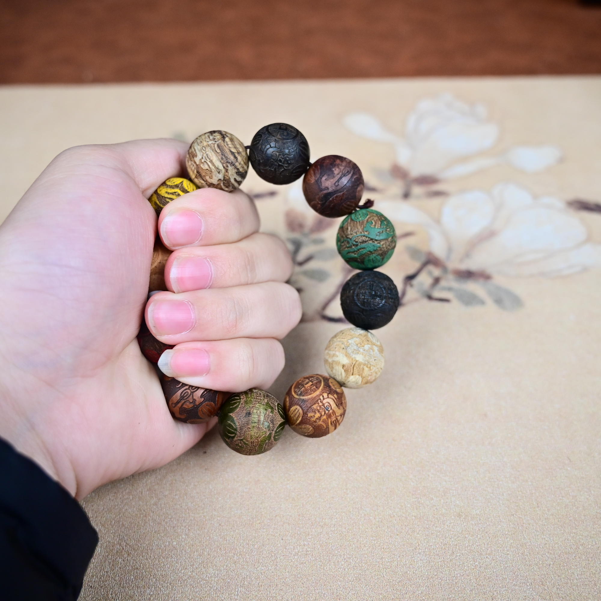 多宝珠雕刻精品手串QW276