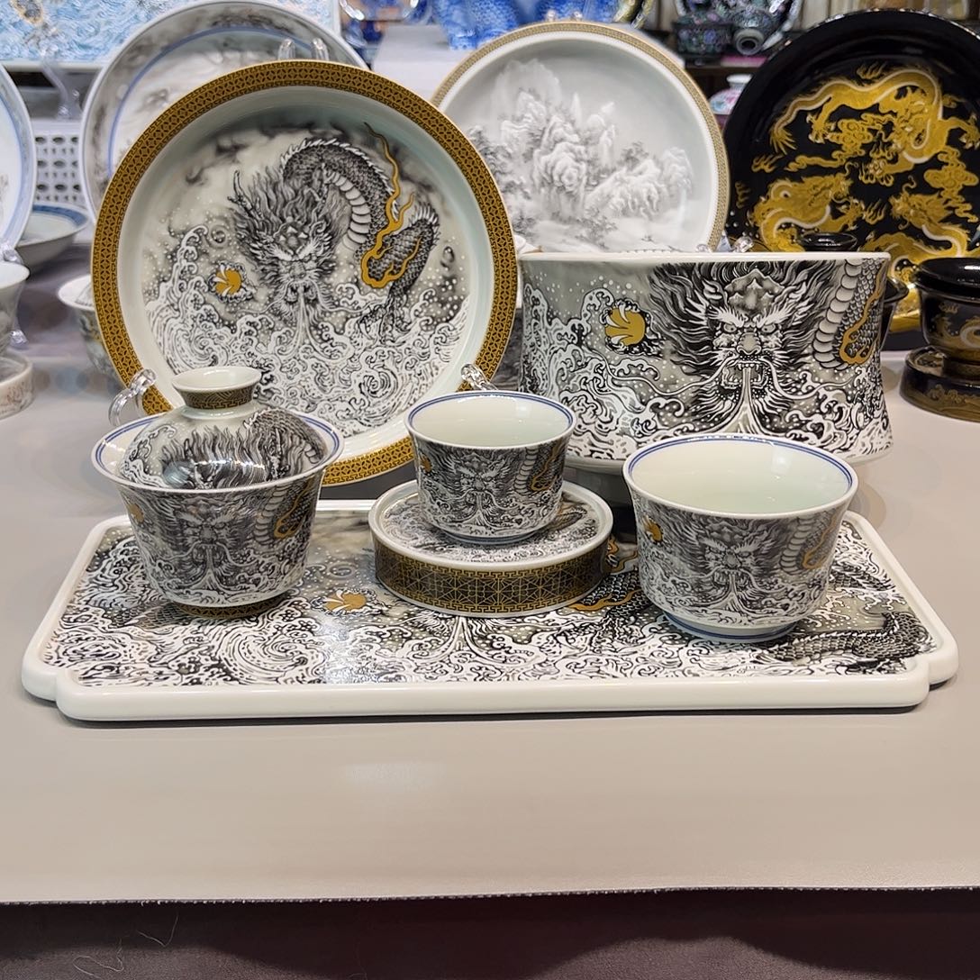 景德镇陶瓷艺术品