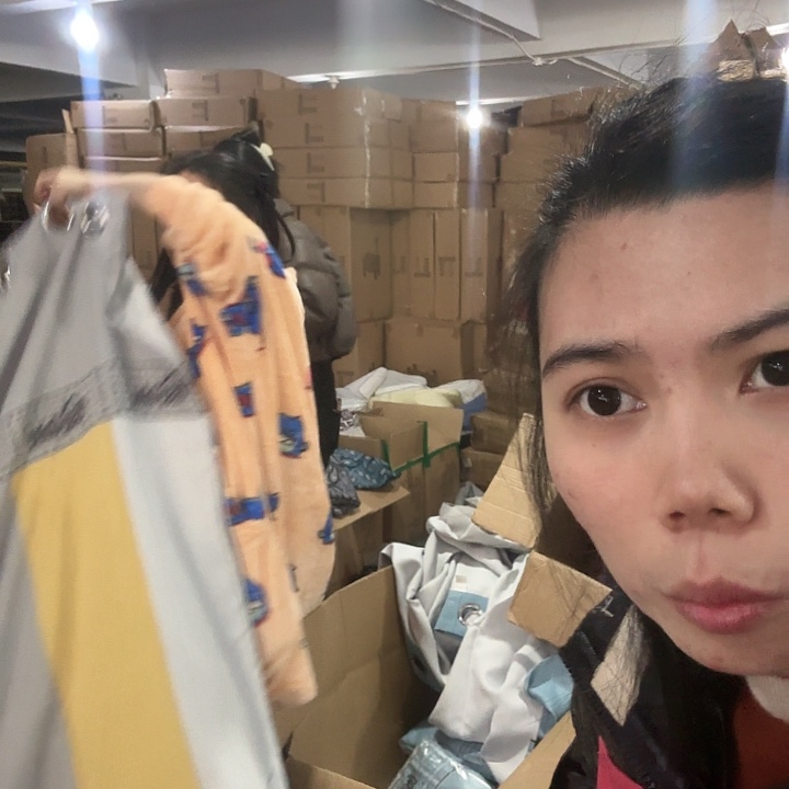 130*240单片黄白条纹窗帘