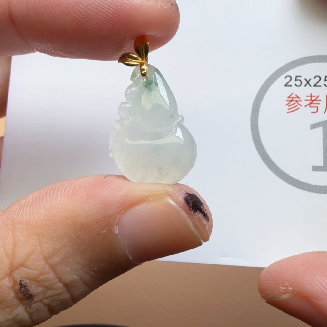 翡翠18K金镶嵌颈饰56