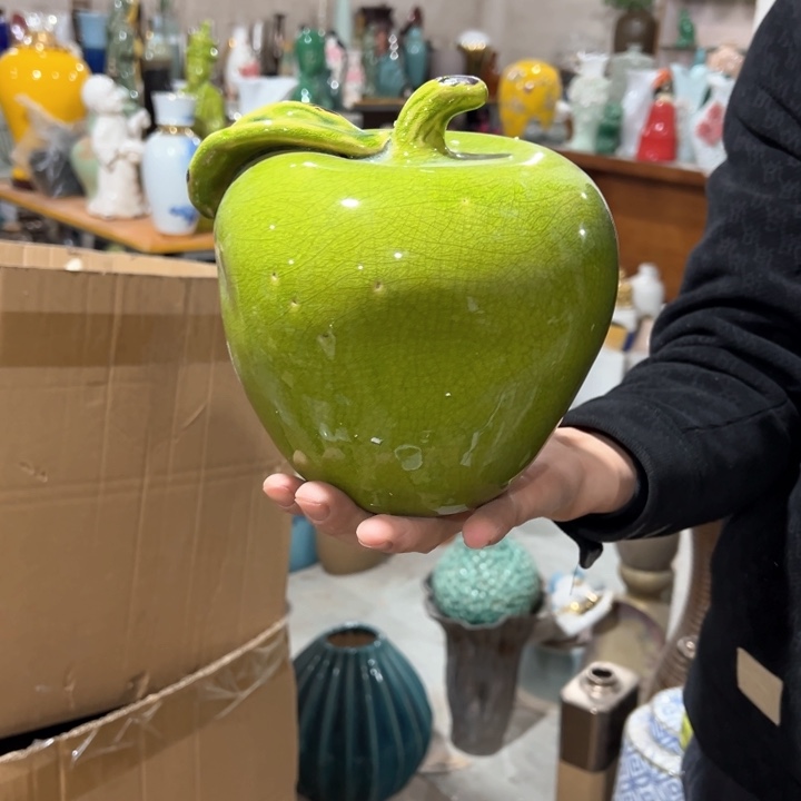 摆件高18宽16公分微瑕针孔