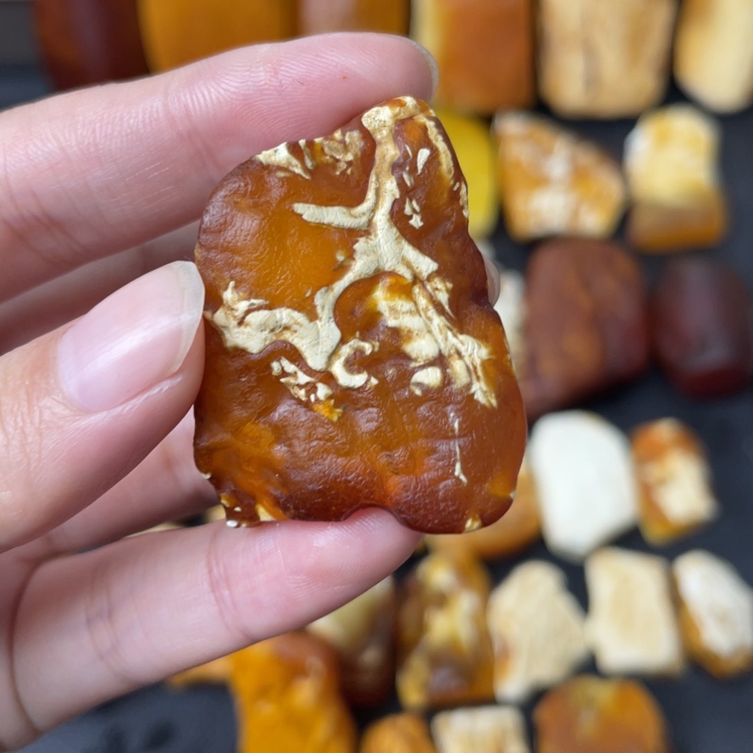 定制蜜蜡未镶嵌原石