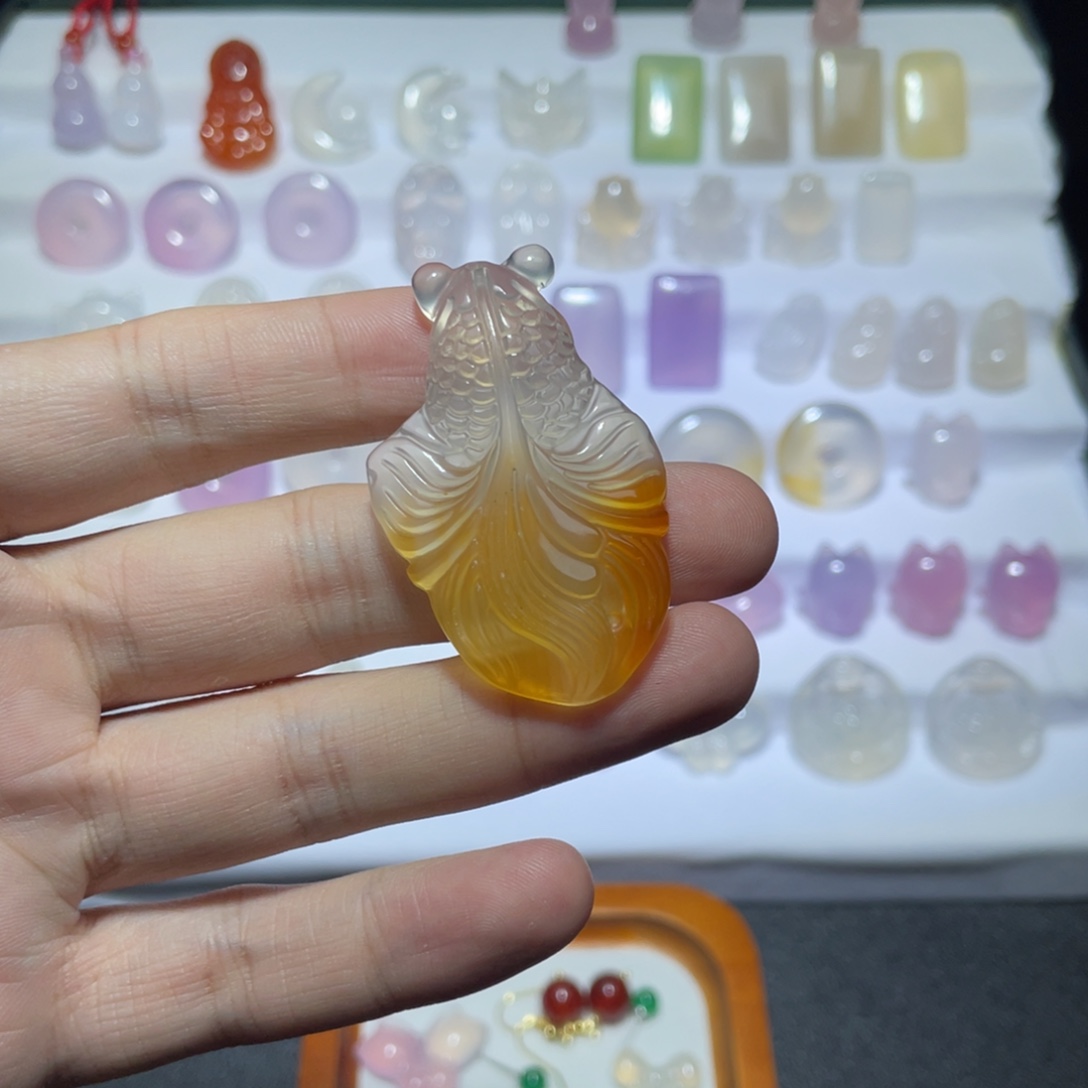 玛瑙/玉髓颈饰未镶嵌