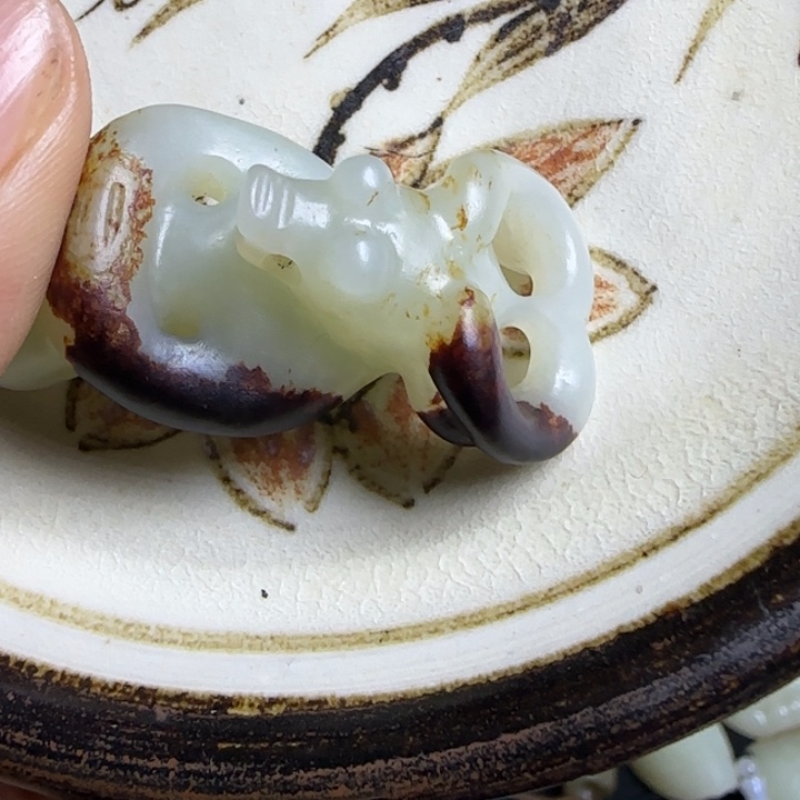 瓷片开****活新号开播瓷器盘子