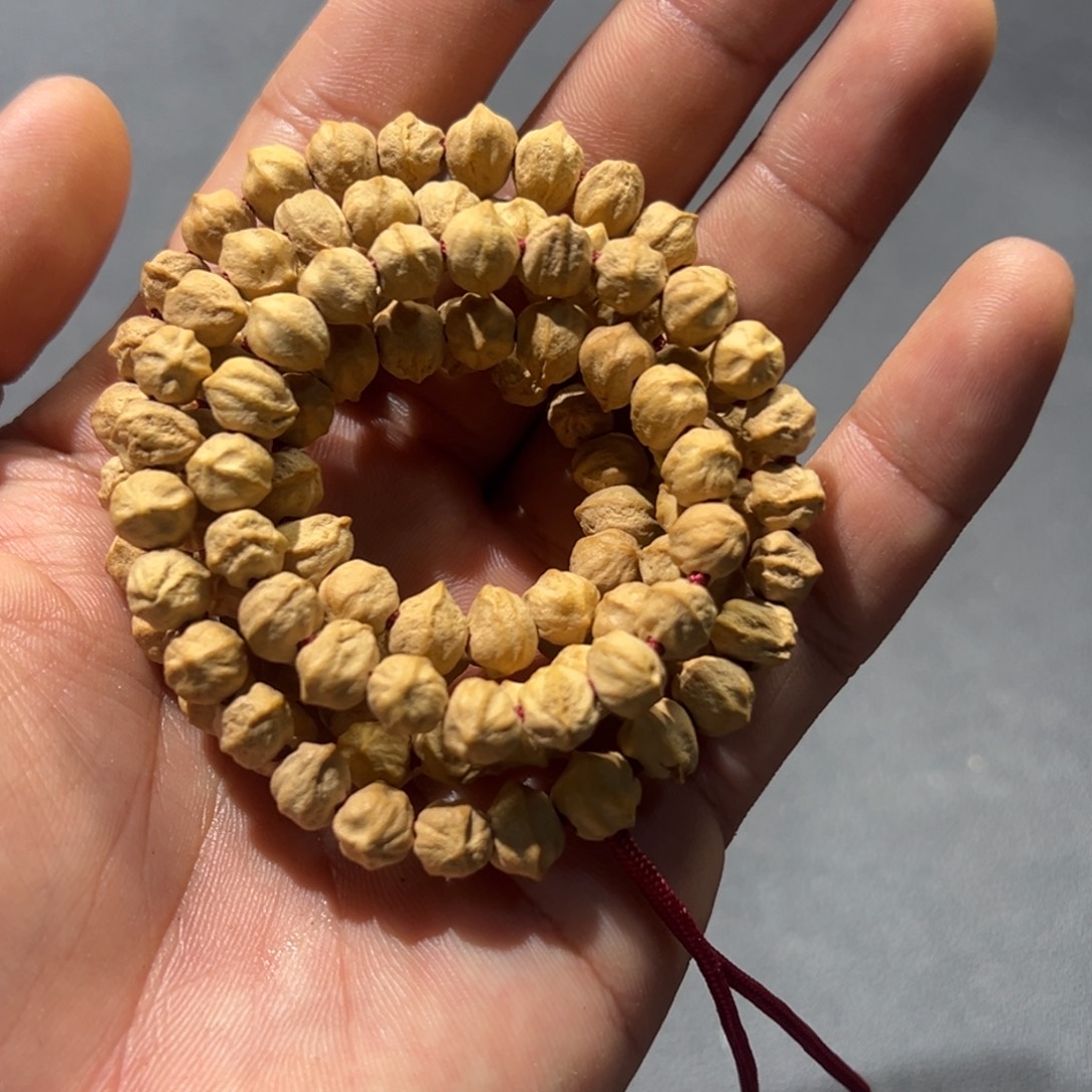 柏香籽/百香籽吊坠E07