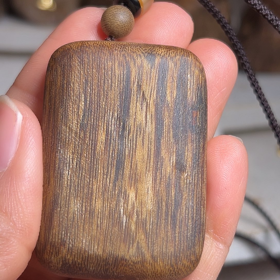 吊坠沉香陆河原母树