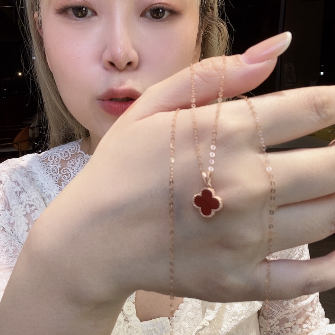 玛瑙/玉髓18K金镶嵌项链红k枚