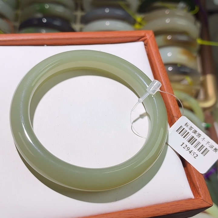 和田玉未镶嵌手镯5455 28