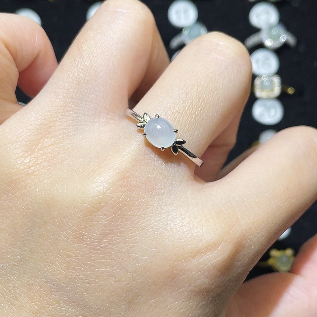 翡翠未镶嵌戒指戒指