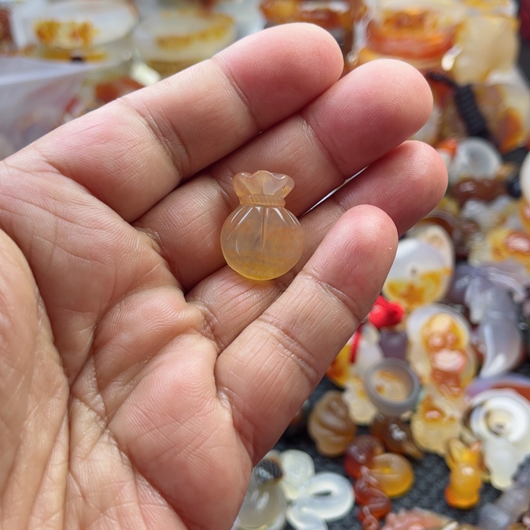 玛瑙/玉髓颈饰未镶嵌