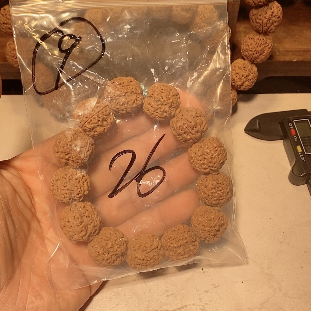 金刚菩提手串明***阳9。         