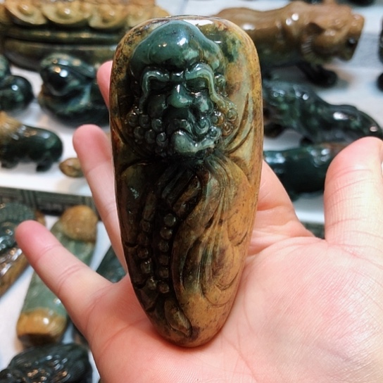 岫岩河磨玉（透闪石质玉）把件未镶嵌疆*