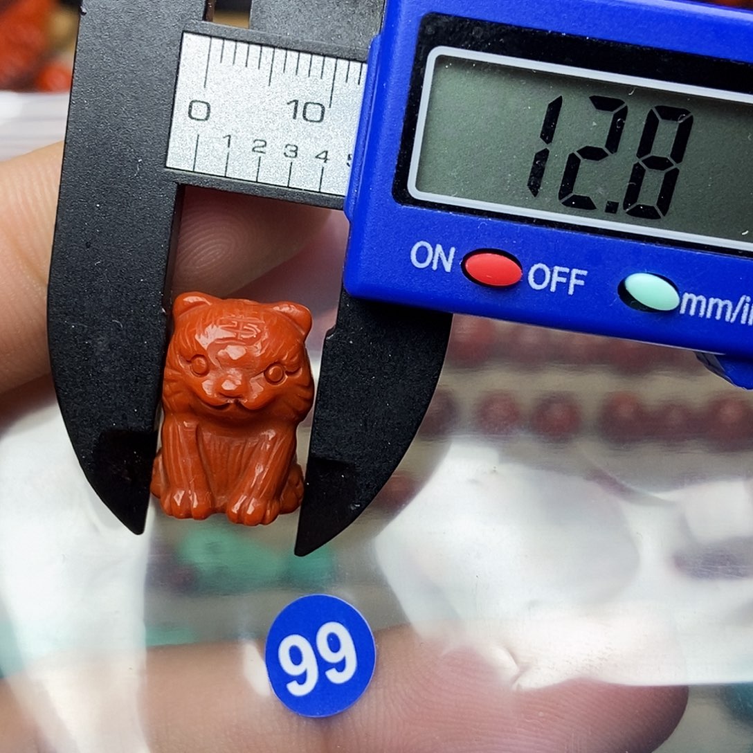 南红玛瑙未镶嵌南红玛瑙有瑕疵