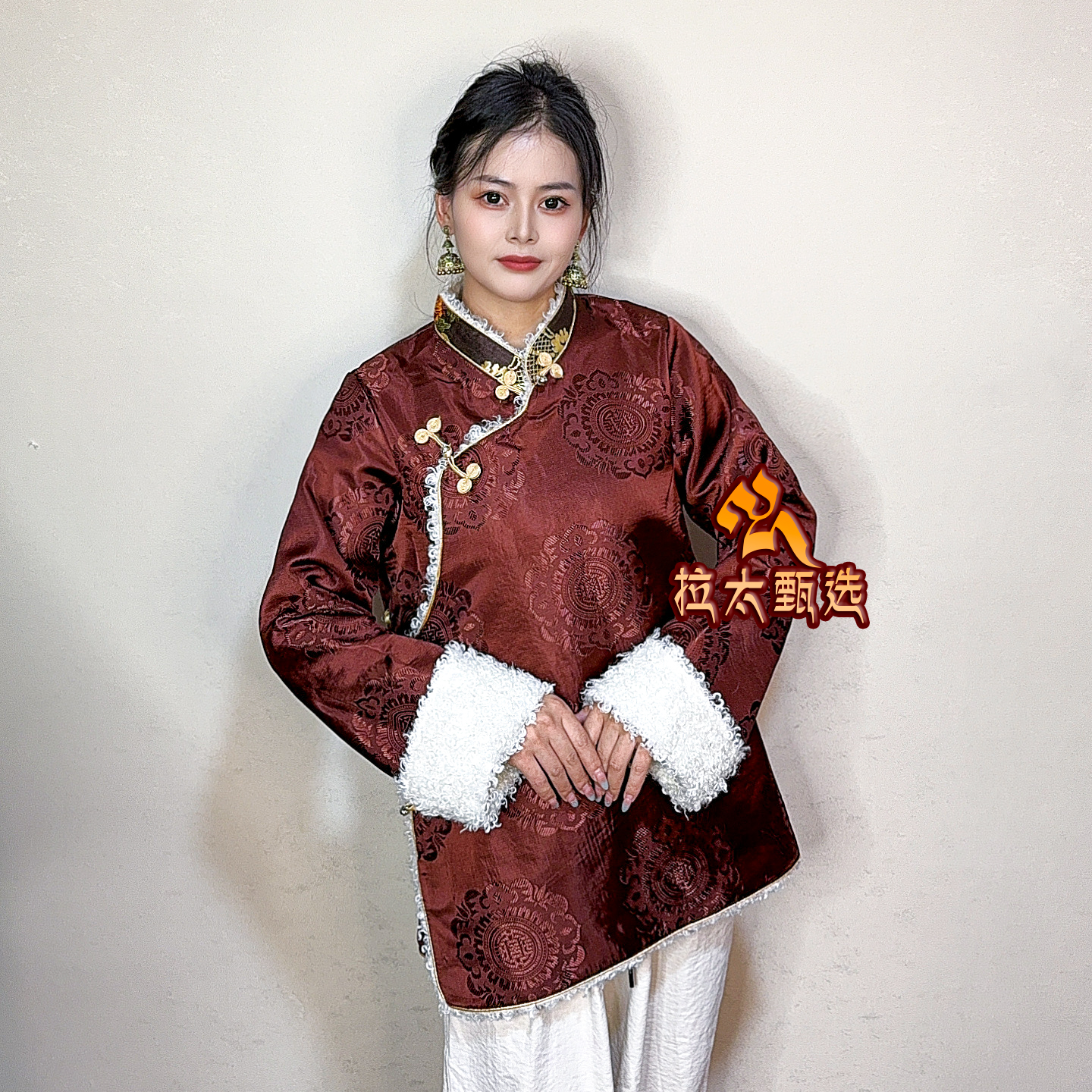 女士藏服冬衣莫本高级边加绒厚外套拉萨服廓形保暖藏式提花棉袄