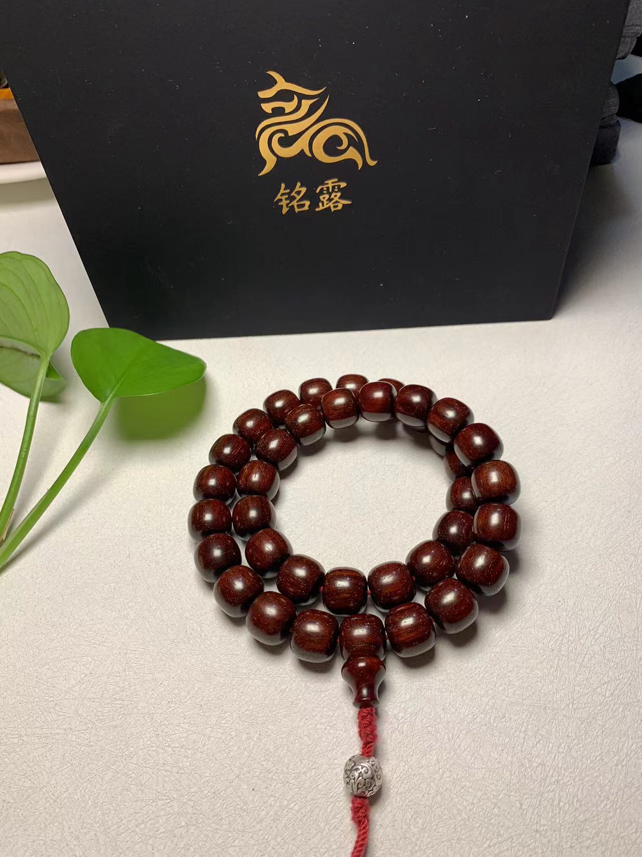 铭露红出品紫檀老琴料1314手持念珠