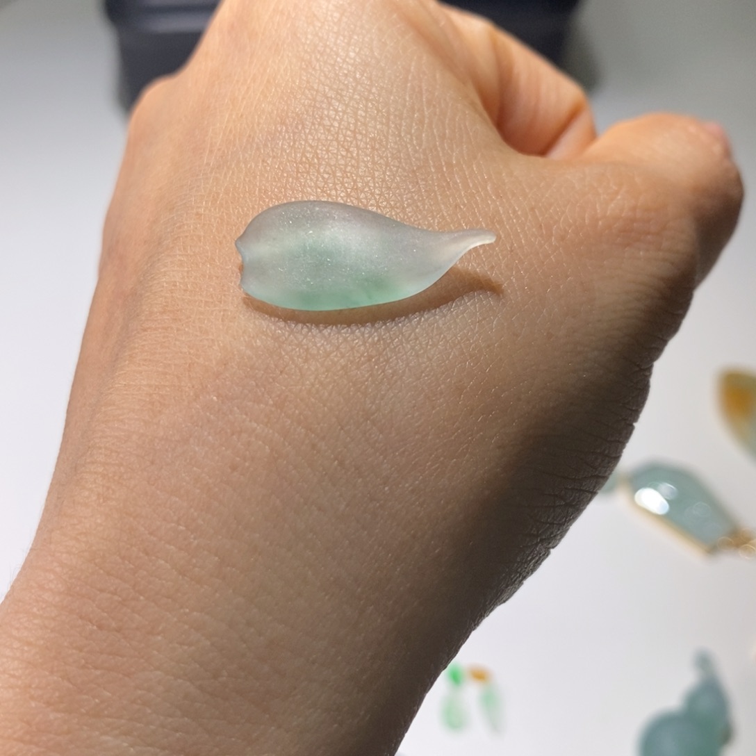 二***俊定制翡翠未镶嵌随形