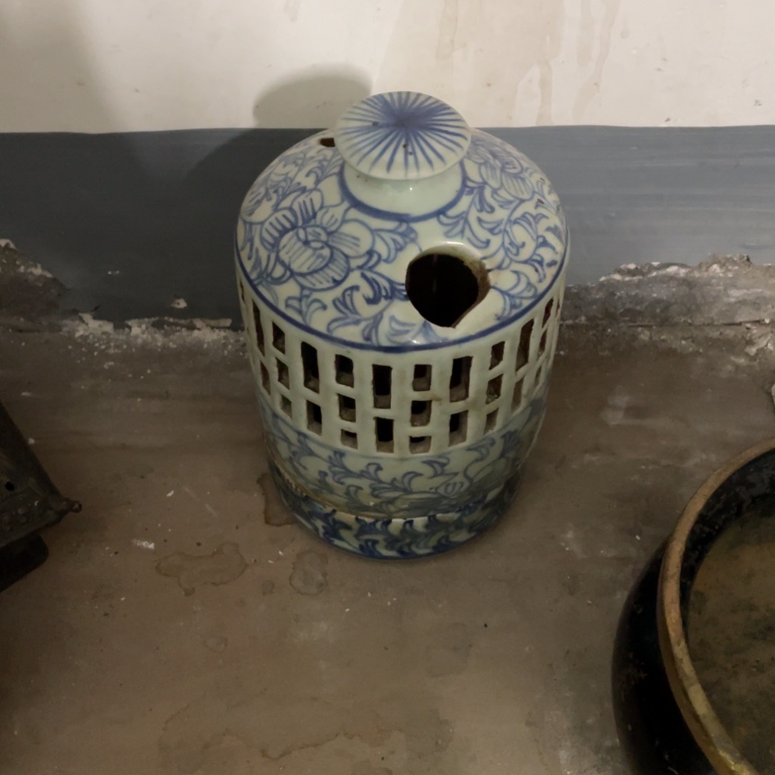 四****》二手的瑕疵工艺品