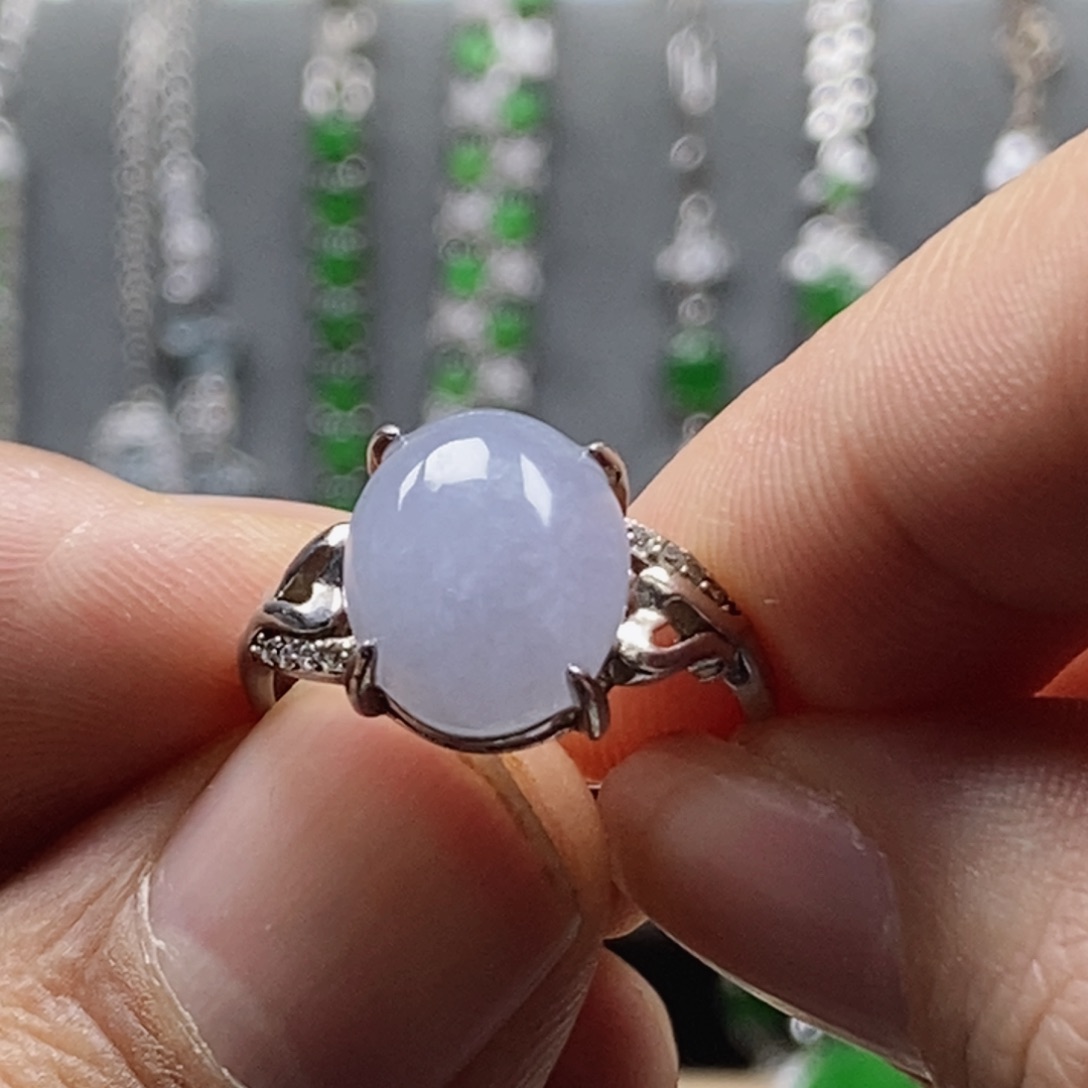 颈饰银S925镶嵌翡翠卓***咪