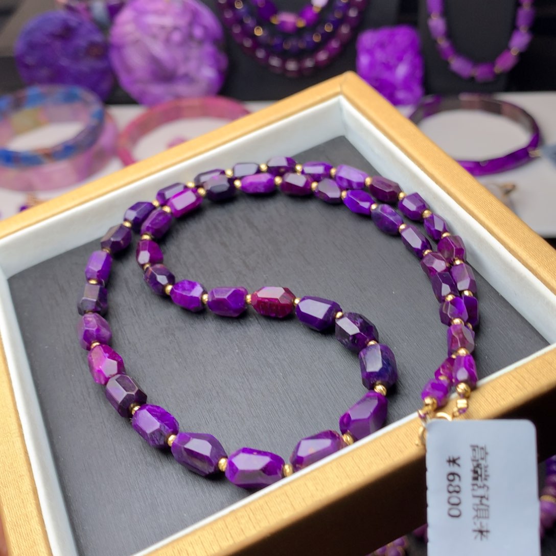 苏纪石（舒俱来）项链18K金镶嵌