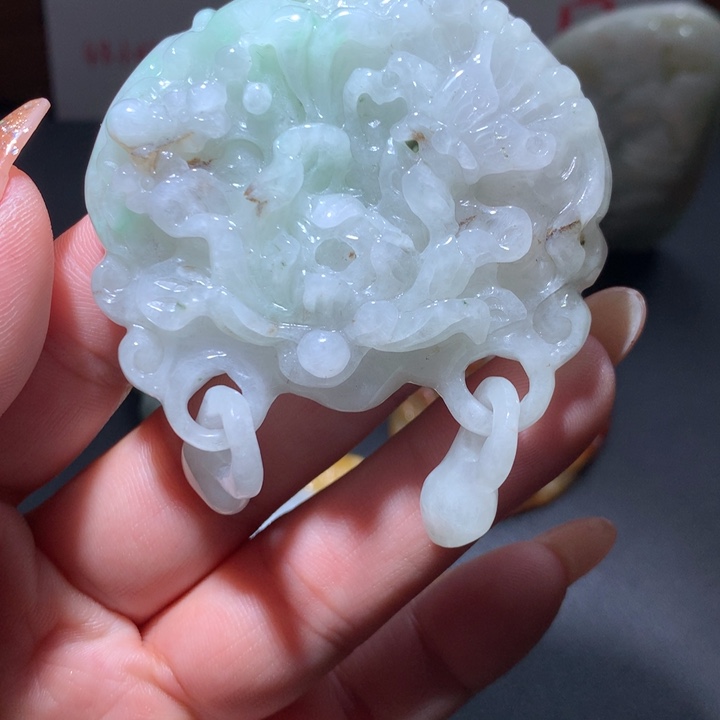 翡翠未镶嵌颈饰保真天然A货翡翠