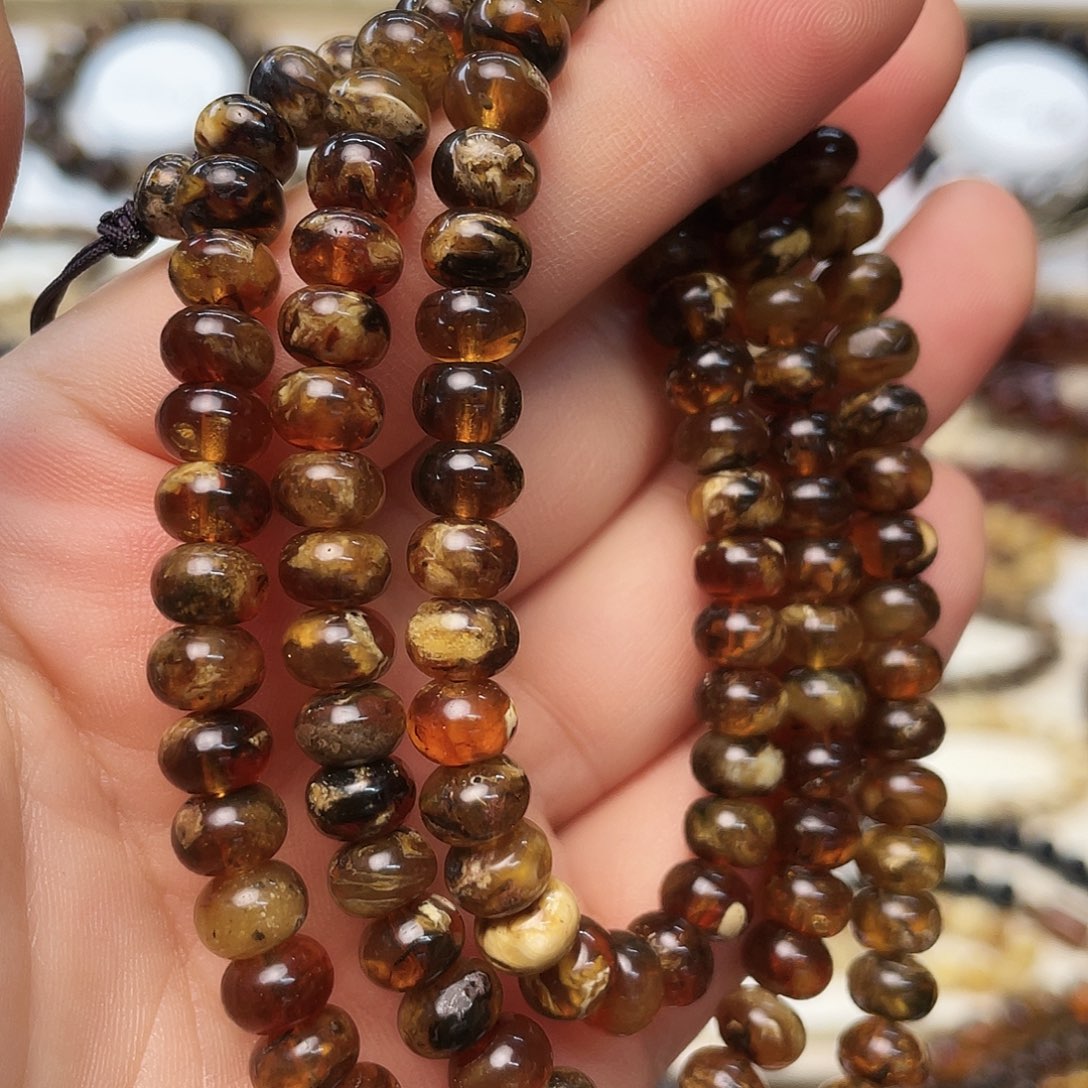 琥珀未镶嵌裸石七91183