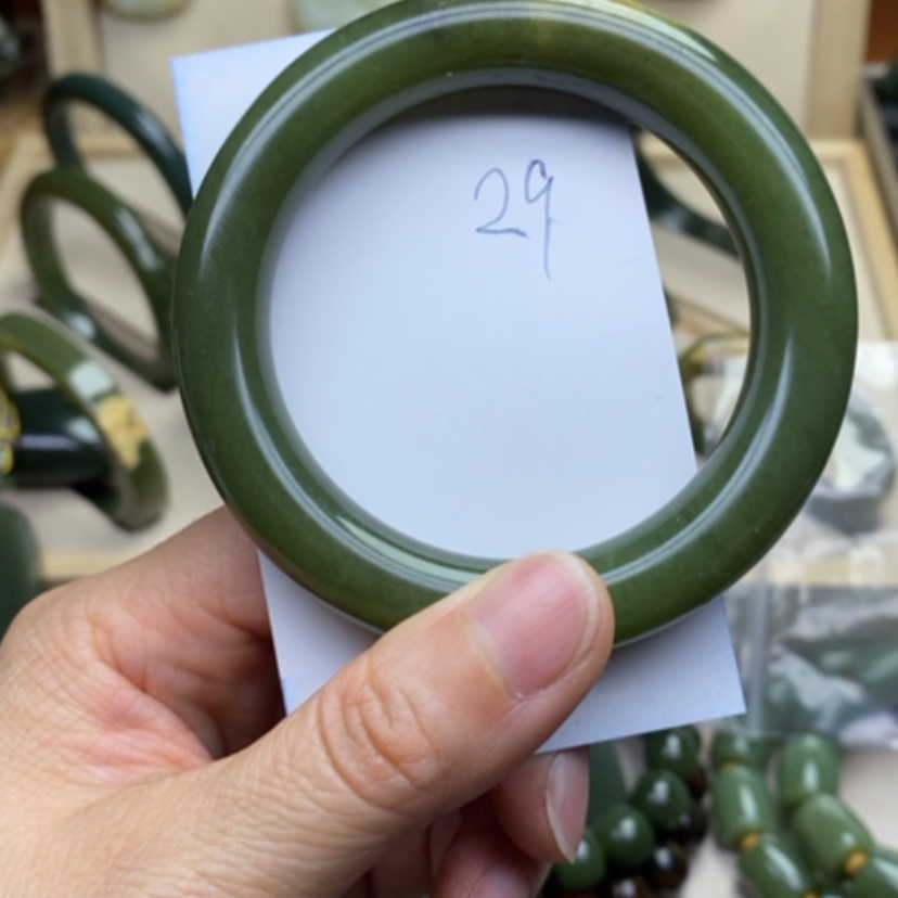 【闪购商品】和田玉手镯足铂镶嵌云