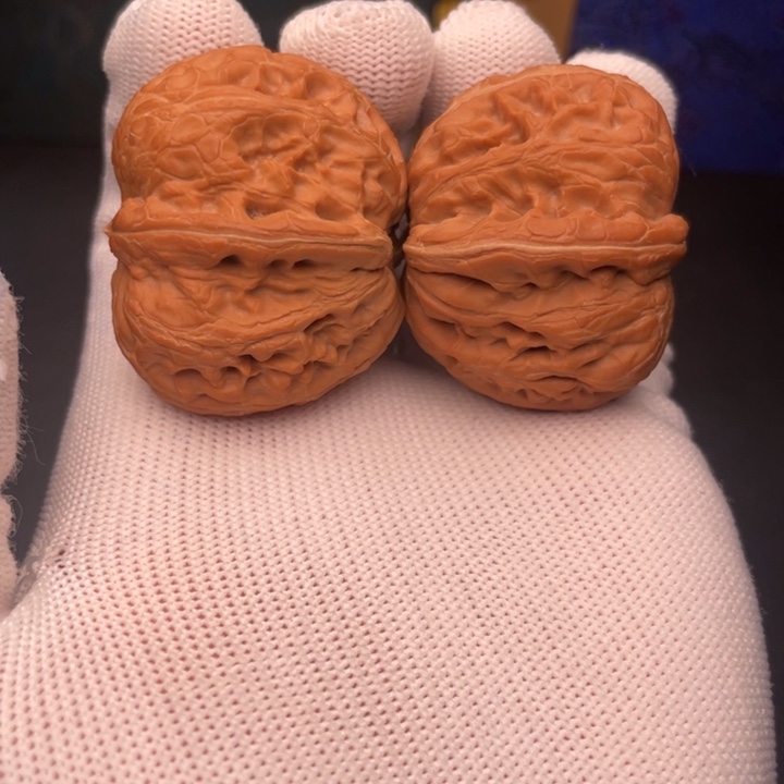 文玩核桃吊坠元宝