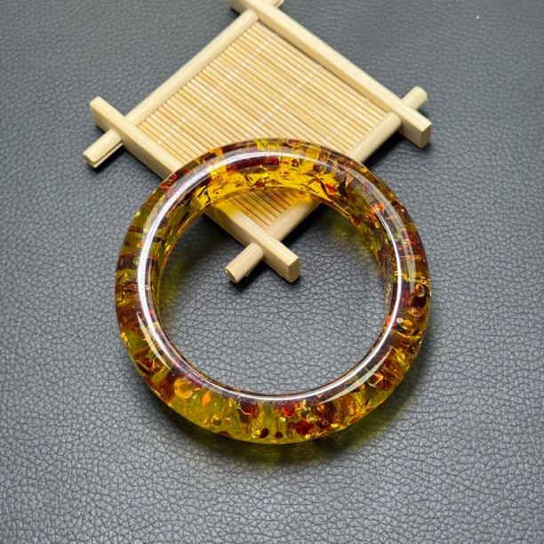 经典时尚百搭花魄手镯-圈口随机