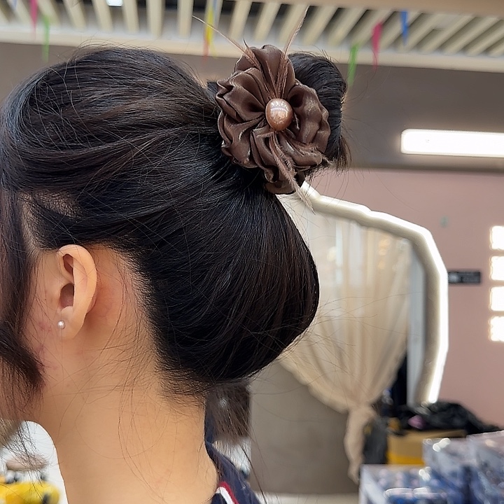 三醋酯纤维咖色珠光沙搭圈-43