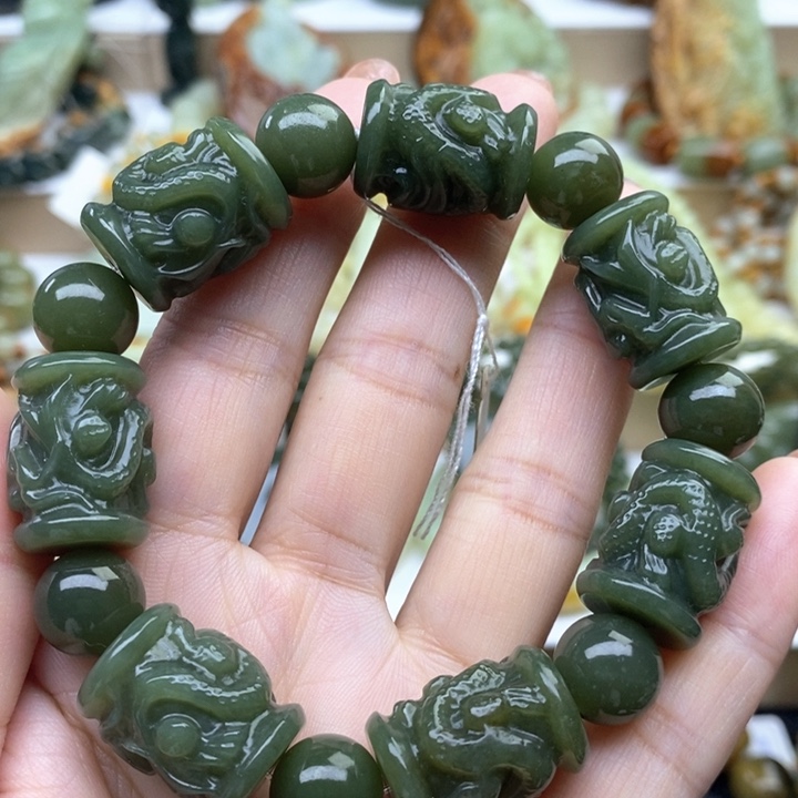 未镶嵌透闪石质玉手串