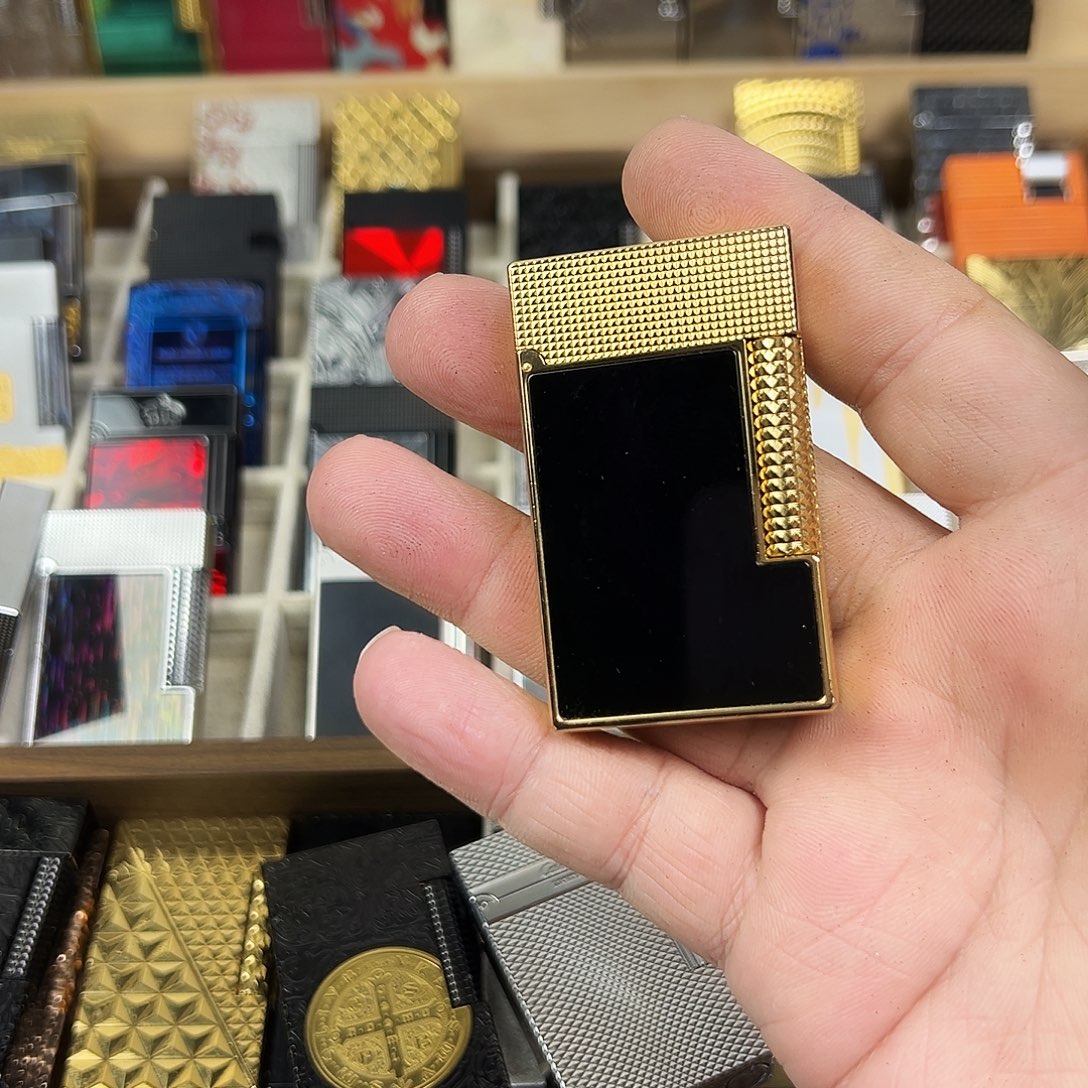 纯铜黑金卡路蓝宝石