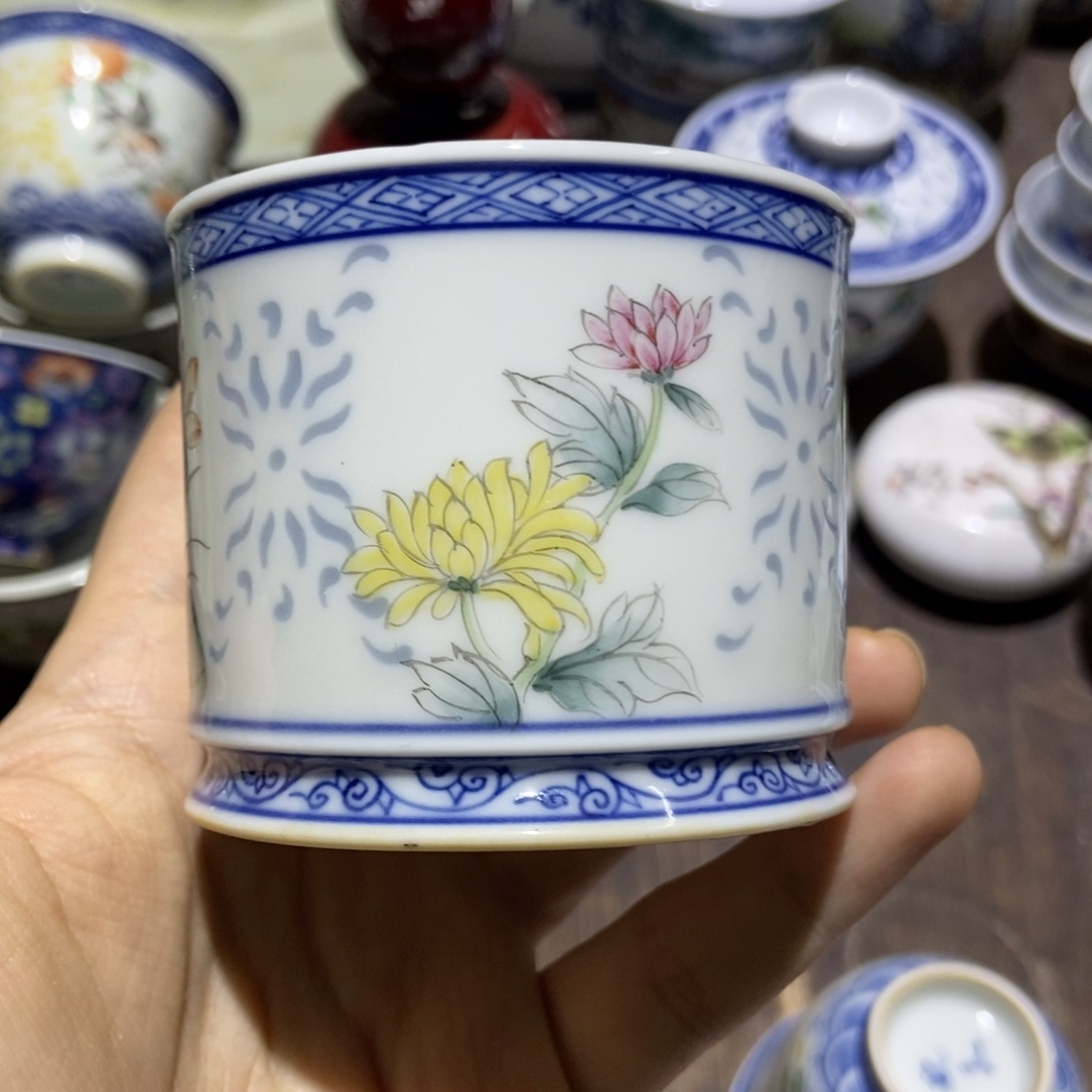 星*?陶瓷艺术品的设计