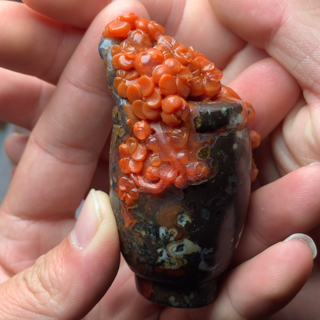 南红玛瑙未镶嵌1啊东寨老南红花瓶