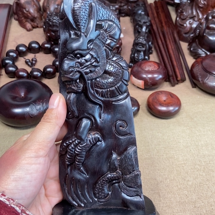 檀香紫檀（小叶紫檀）印度小叶紫檀（龙行天下摆件）