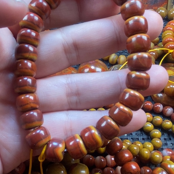 用***a玛瑙/玉髓未镶嵌手链