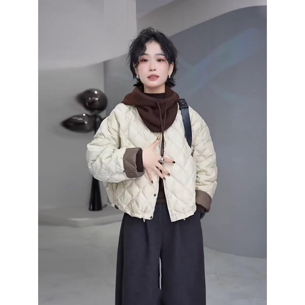 波司断码时尚高端质冬季女式绗缝图案外套新设计宽松纯色减龄显瘦