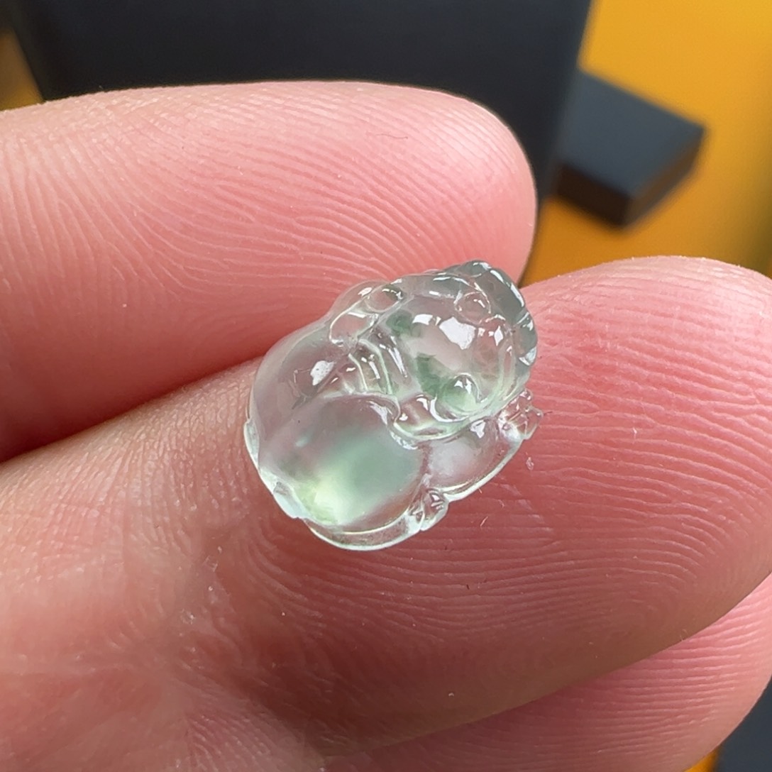 翡翠颈饰未镶嵌貔貅10.7