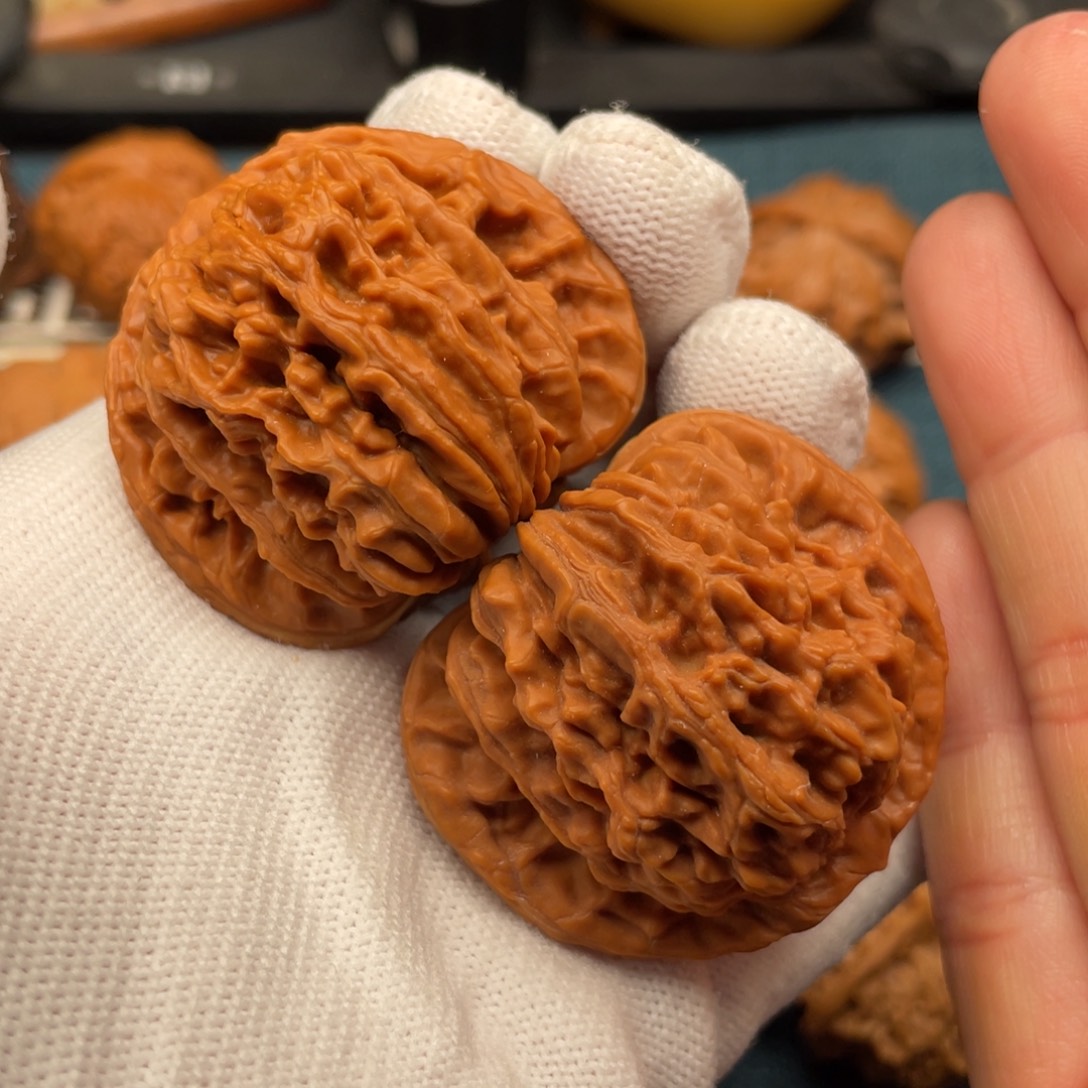 文玩核桃把件45全品山地楼