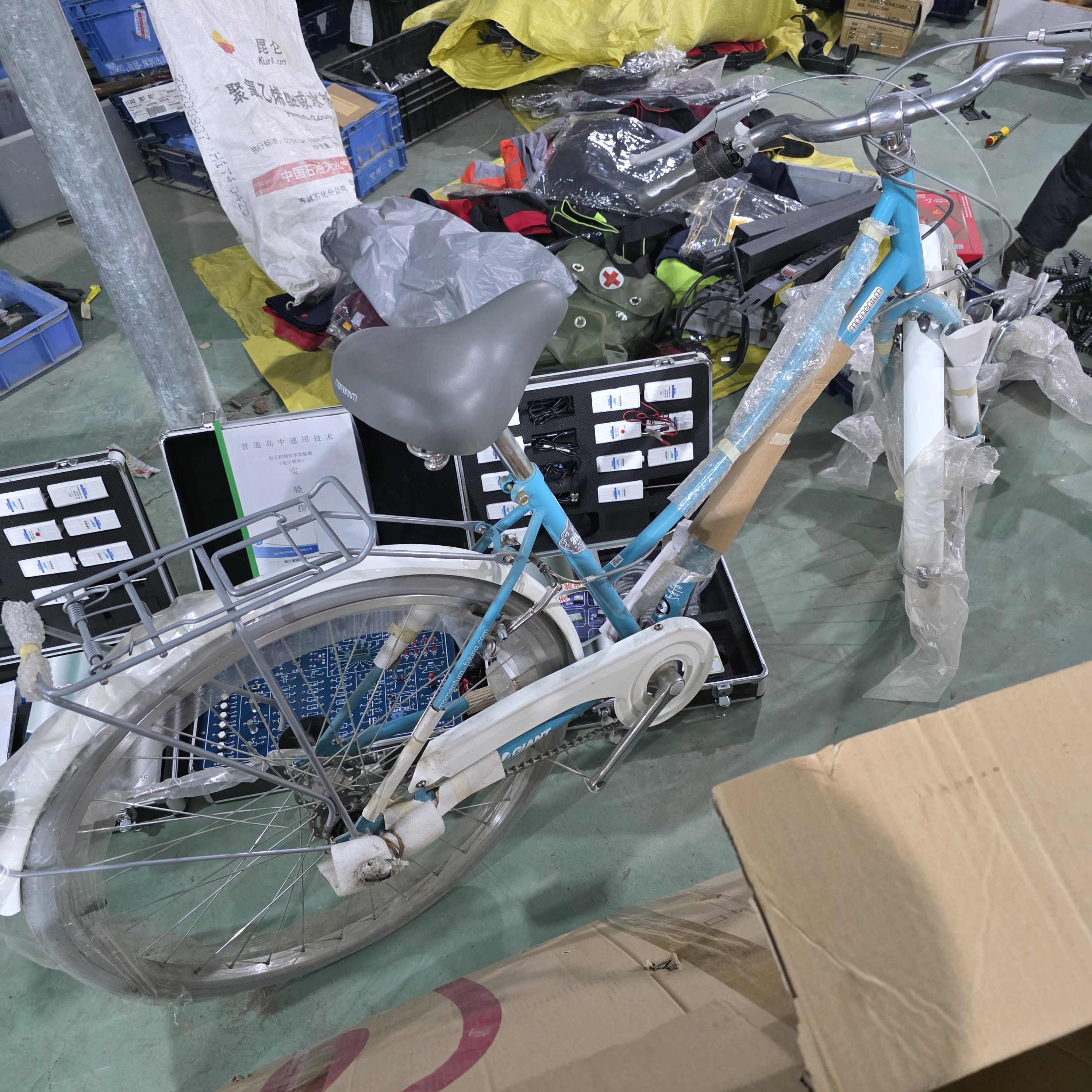蓝色自行车一辆发货全新