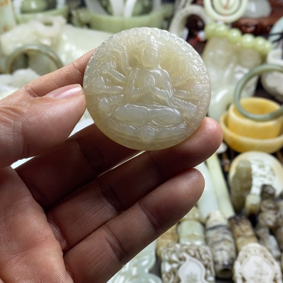 和田玉（糖玉）未镶嵌颈饰